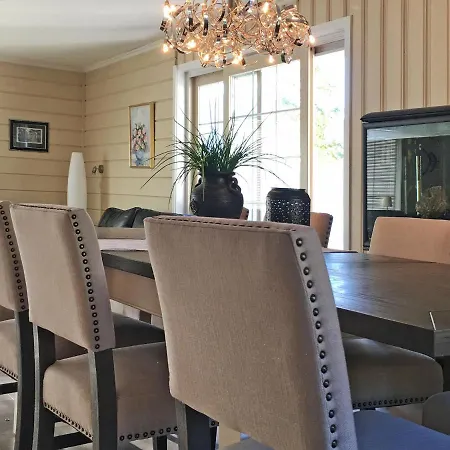 Syltebaer By Interhome Kyrkjebo